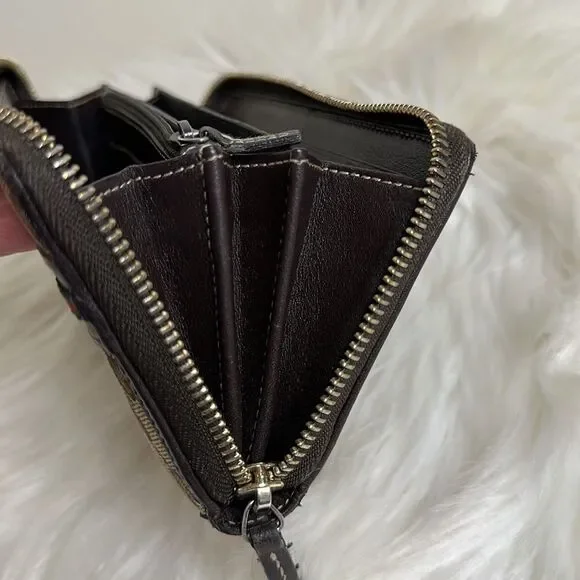 💯Authentic Gucci Zipped Long Wallet with Cherryline 🍀 - Picture 9 of 15